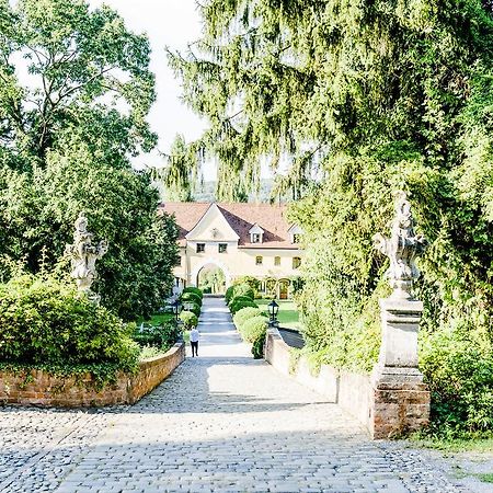 Schlosshotel Obermayerhofen Sebersdorf Екстериор снимка
