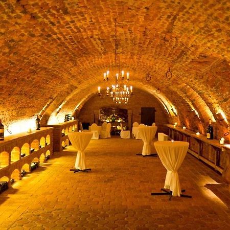 Schlosshotel Obermayerhofen Sebersdorf Екстериор снимка