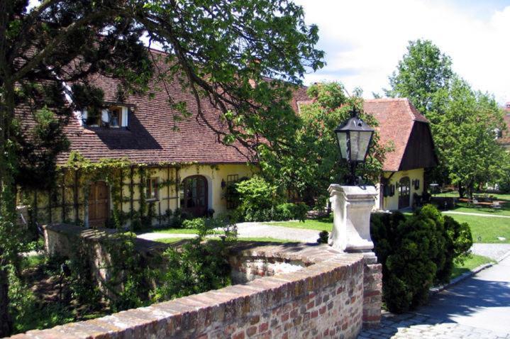 Schlosshotel Obermayerhofen Sebersdorf Екстериор снимка