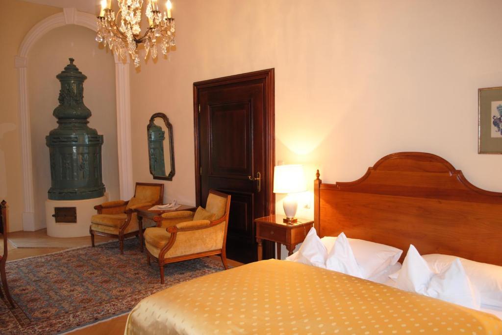 Schlosshotel Obermayerhofen Sebersdorf Стая снимка