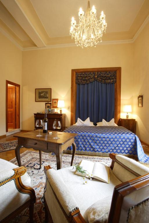 Schlosshotel Obermayerhofen Sebersdorf Стая снимка