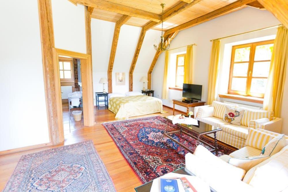 Schlosshotel Obermayerhofen Sebersdorf Стая снимка
